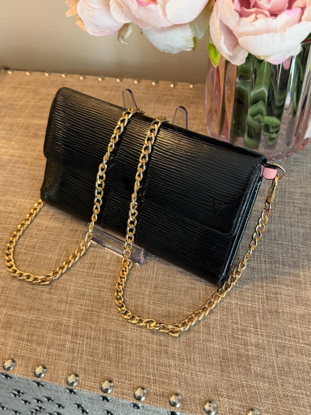 LV Sarah Black Epi Leather Long Flap Snap Wallet Y2K with gold crossbody kit - Picture 2 of 14